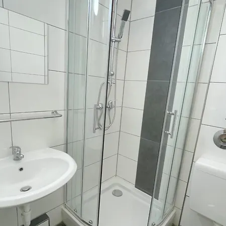 Monteurwohnung شقة